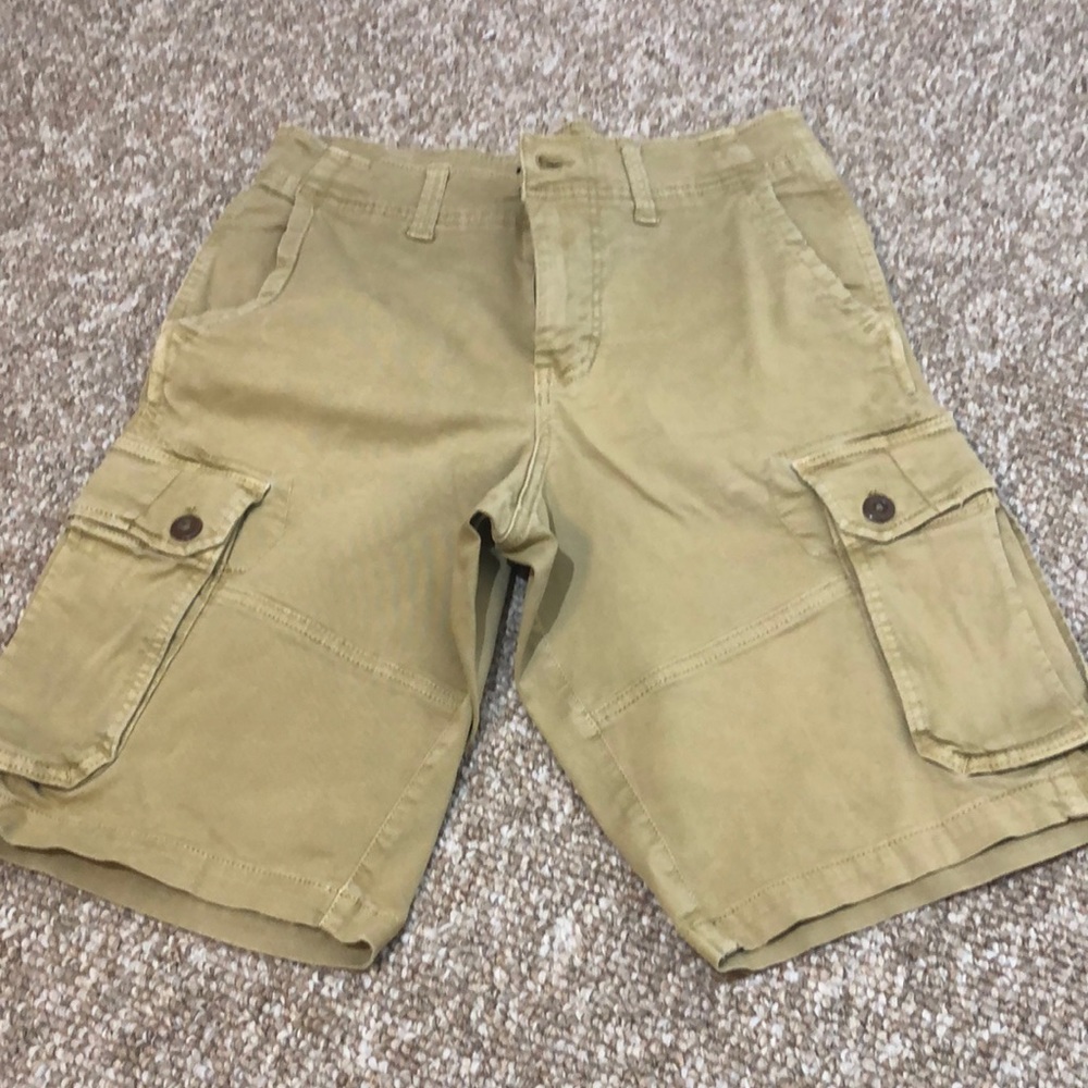 American Eagle cargo shorts